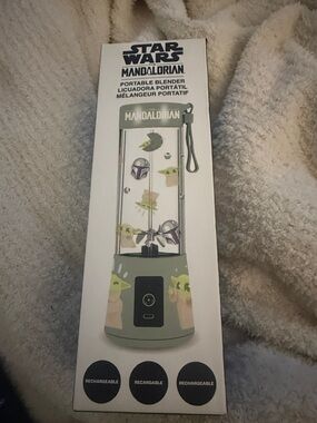 Star Wars Mandalorian Portable Blender - Green with Grogu Icons